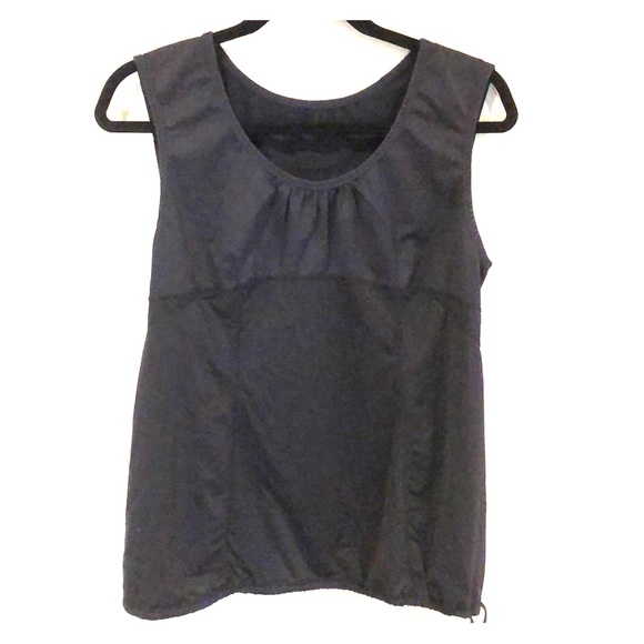 Black lululemon tank - Picture 1 of 3
